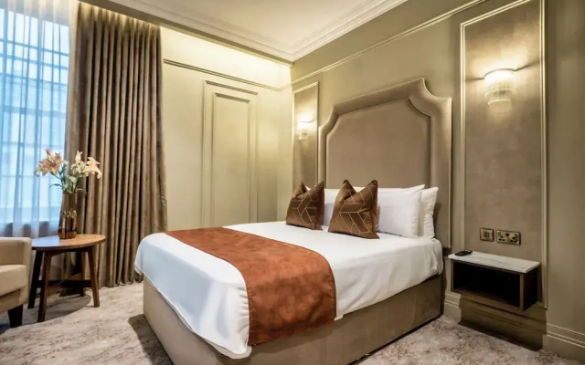 Walled City Hotel