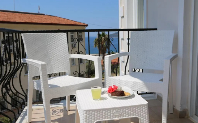 Mina Apart Hotel