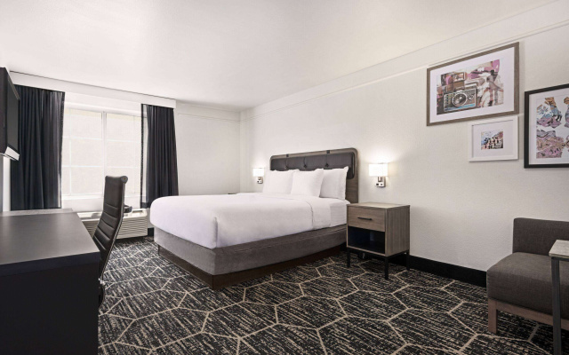 La Quinta Inn & Suites by Wyndham Hesperia Victorville