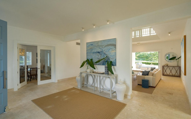 Arrecife 39 - Spacious 5BR Villa Near Beach Golf