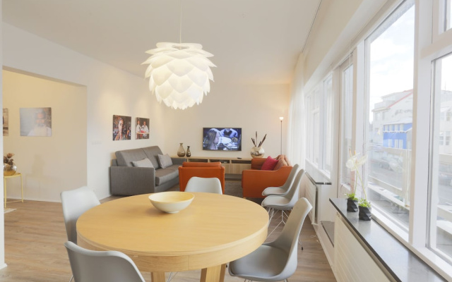 V54 Harbour Apartments