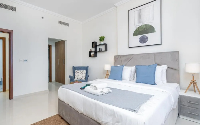 2bed Chic Apt Burj Khalifa Gym/pool by Belvilla