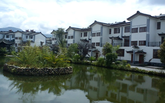 Yifeicui Villa Hotel - Tengchong