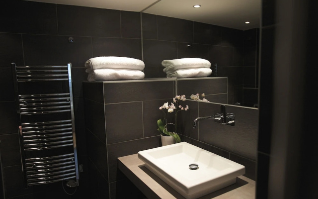 Beautiful studio 2p 200m from Lake