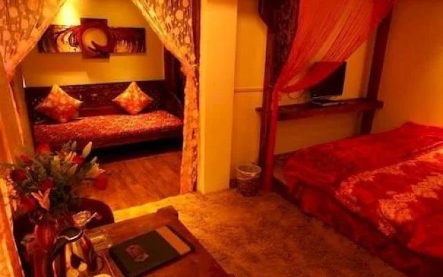Lijiang Love Garden Hotel