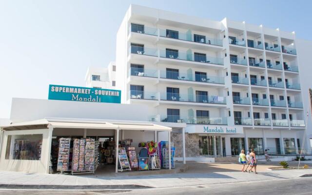 Отель Mandali Hotel Apartments Кипр, Протарас - 1 отзыв об отеле, цены и фото номеров - забронировать отель Mandali Hotel Apartments онлайн вид на фасад