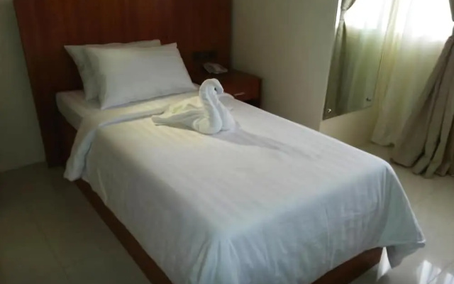 Parkway Hotel