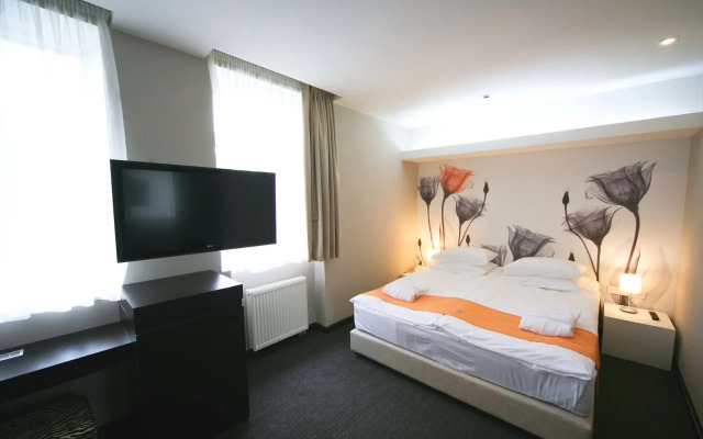 City Park Hotel - Белая Церковь
