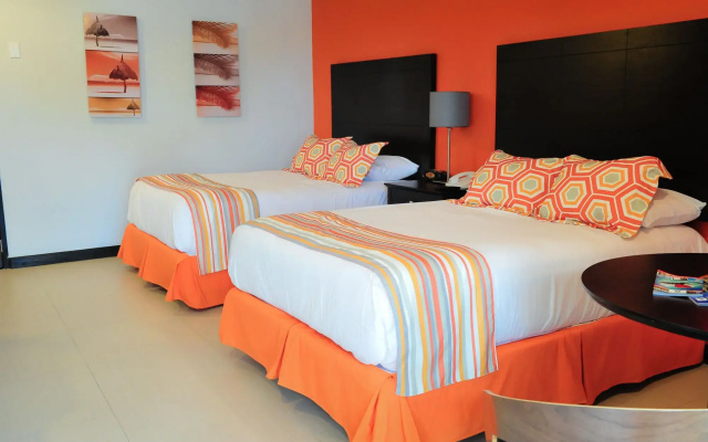 Отель Voco Surfside Aruba 