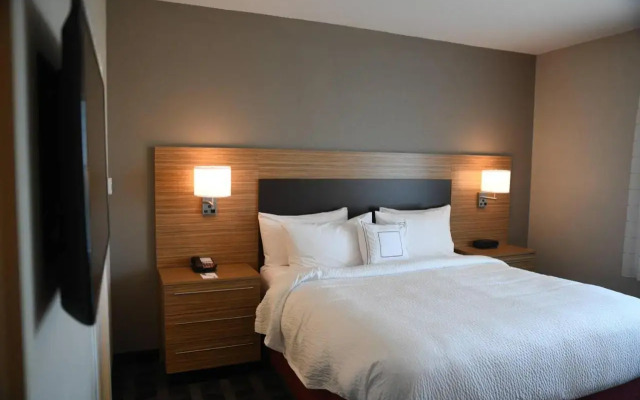TownePlace Suites Kansas City At Briarcliff