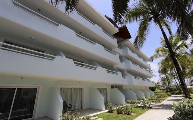 SUNSOL Isla Caribe - All inclusive in La Guardia, Venezuela from 193$, photos, reviews - zenhotels.com hotel front