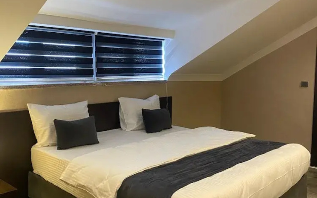 Grand Armada Hotel