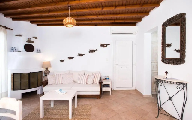 Escape to Mykonos - Entire place by Ornos beach