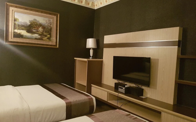 De Kpmj Boutique Hotel