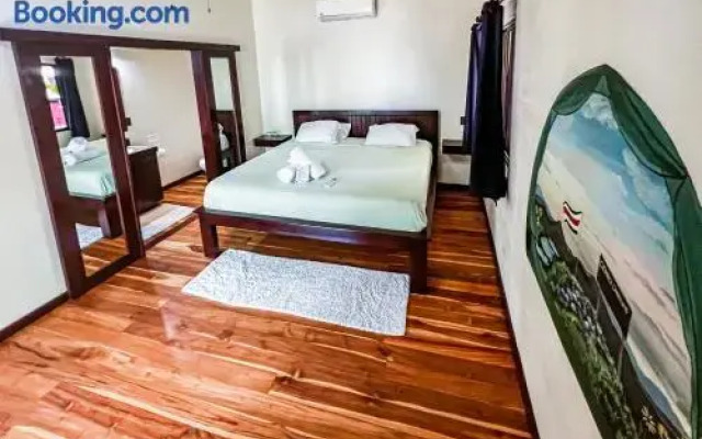 Hona Beach Hotel