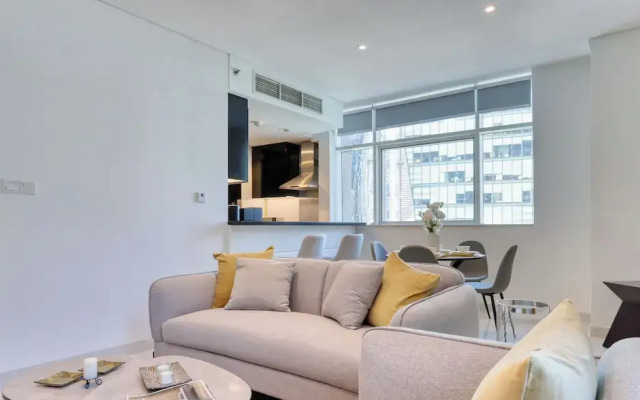 The Cosmopolitan Serene Living in a One Bedroom