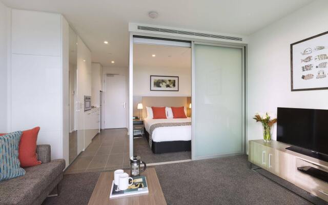 Melbourne Short Stay Apartments on Lonsdale