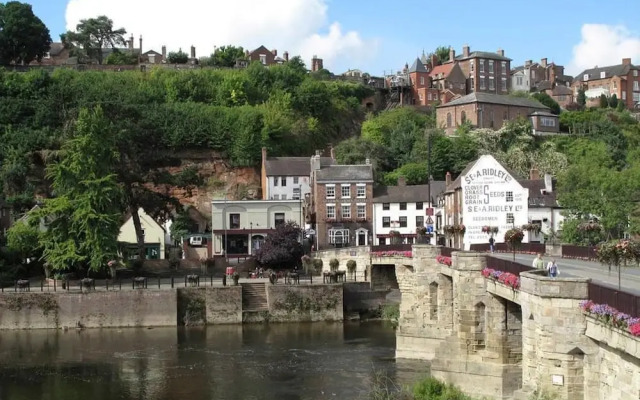 The Golden Lion Inn