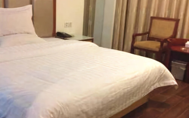 Yizuo Holiday Hotel