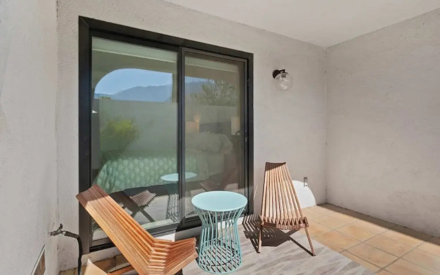 Aurora Oasis Stylish 4 BDR