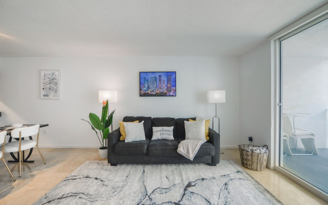 Brickell Bay 3318