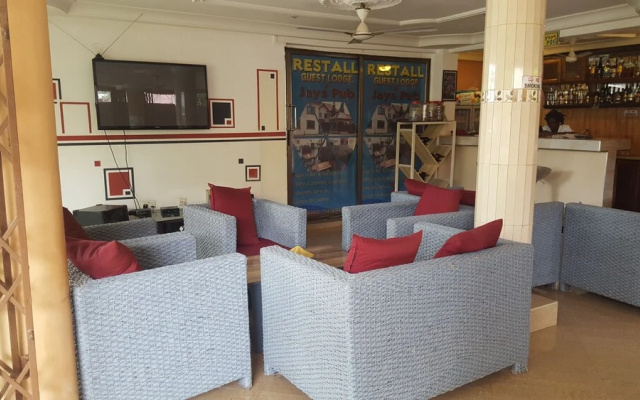 Restall Guest Lodge