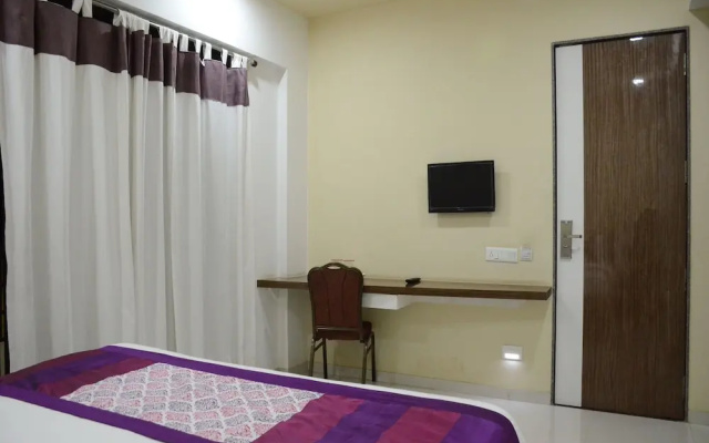 OYO 4017 Hotel Grand Ashwin 1