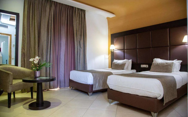 Malak Hotel