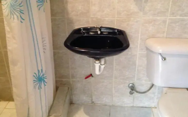 Hostal Alvanos