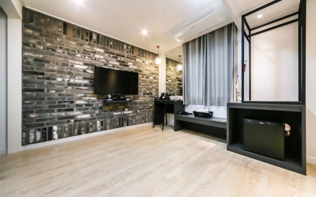 Hotel On