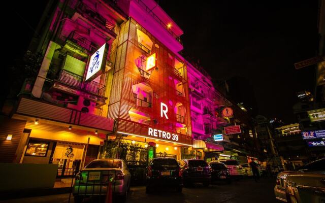 Отель Retro 39 Hotel Таиланд, Бангкок - отзывы, цены и фото номеров - забронировать отель Retro 39 Hotel онлайн вид на фасад
