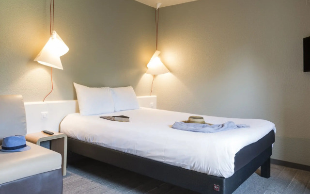 ibis Senlis