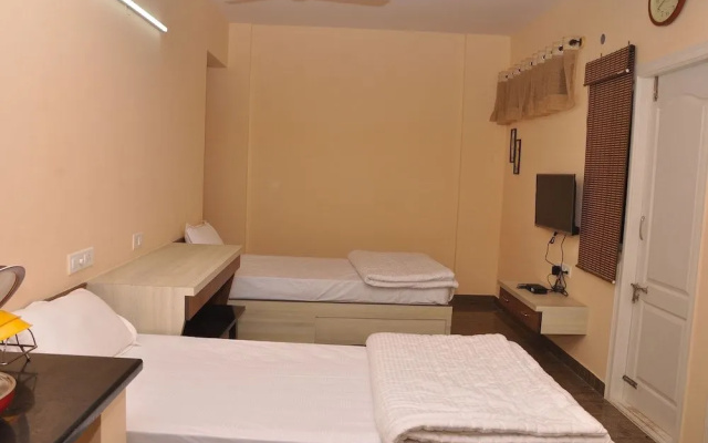 Rainbow Service Apartment