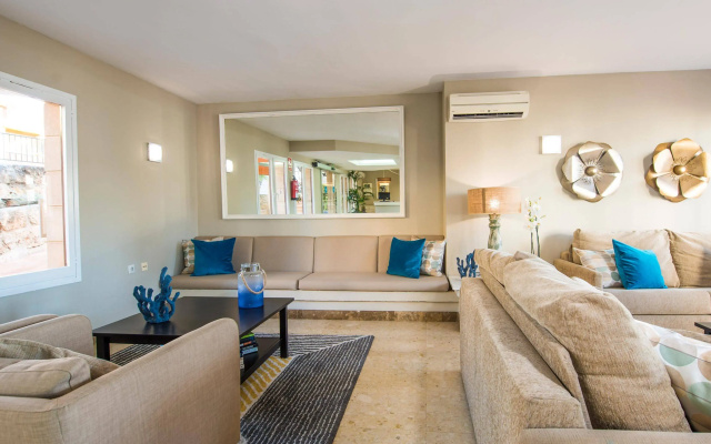 Flipflop Surfing Playa Apartments