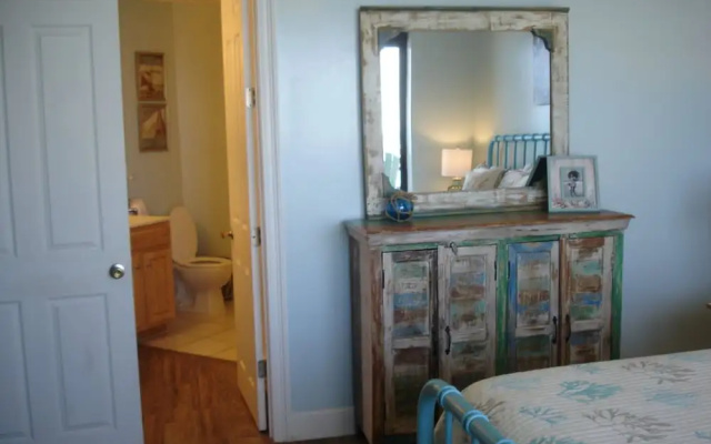 Grand Pointe 703
