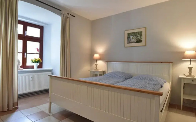 Grand Apartment in Satow with Garden