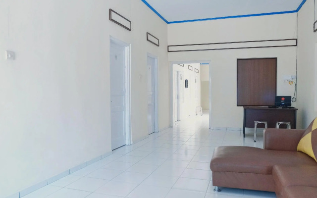 OYO 1190 Griya Soeratin Residence Syariah