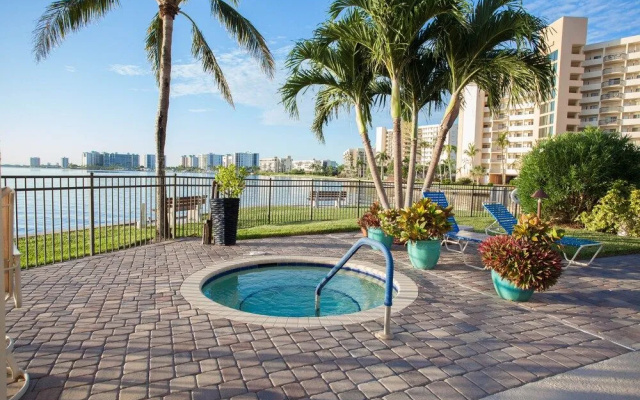 Windward Point 212