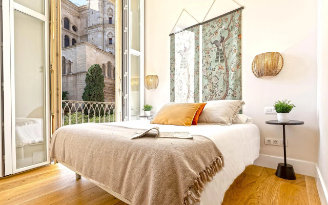 Exclusive 3BD apartment near Cathedral. San Agustin VI