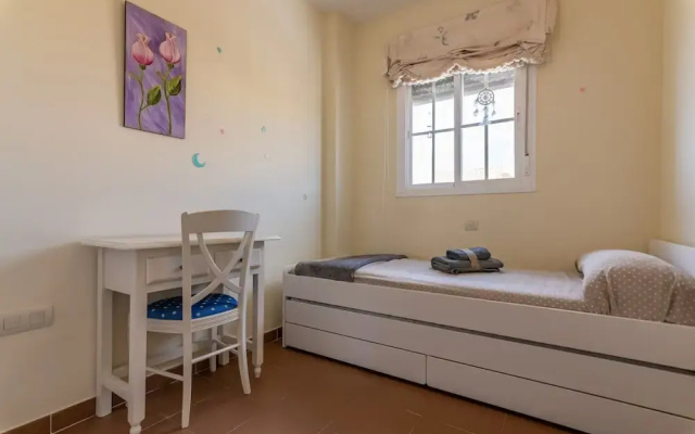 Family Apartment With Amenities