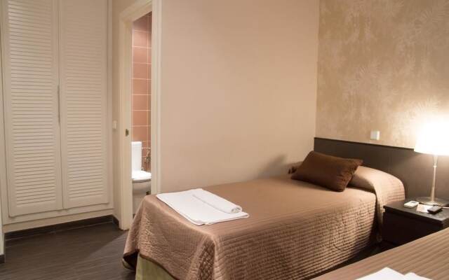 Отель Ch Lemon Rooms Madrid комната для гостей