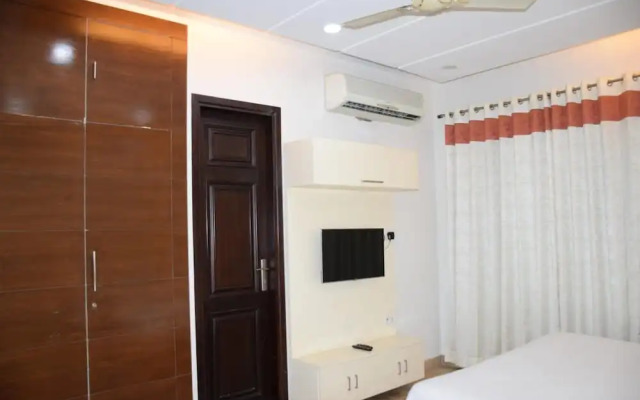 When In Gurgaon - Service Apartments near Medanta Medicity