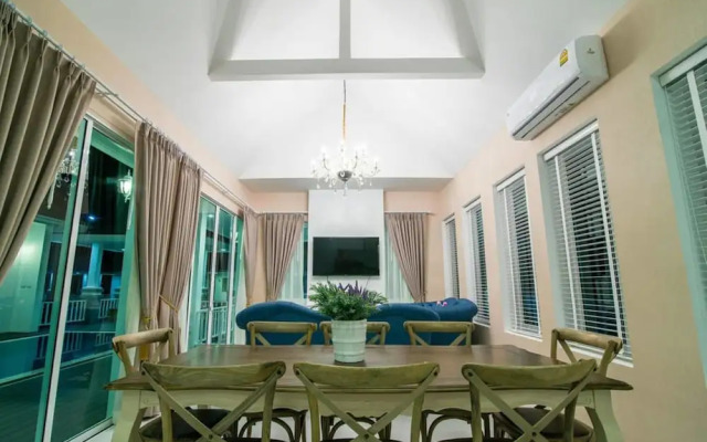 Baan Hua Hin Suk Jung