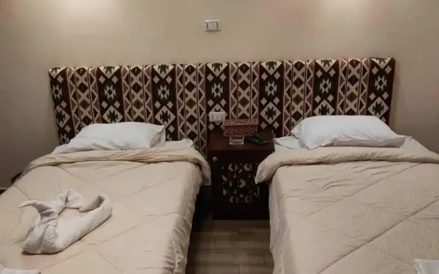 Bedouin Pyramids Motel