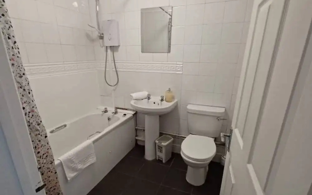 Southampton 2-bedroom House