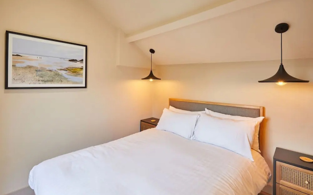 Host Stay No 33