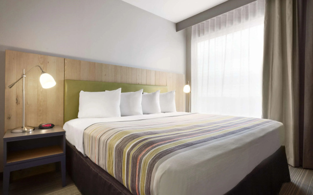 Country Inn & Suites by Radisson, Pierre, SD