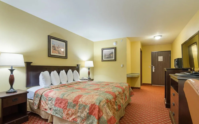Motel 6 Park City KS