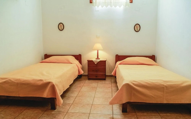 Awesome Home in Agios Vasilios With Wifi and 5 Bedrooms