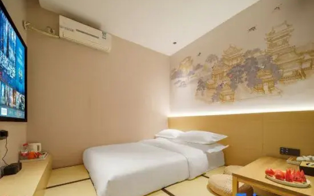 Adventure Damo Hyatt Hotel